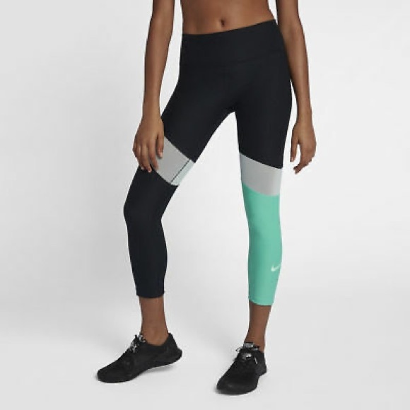 NIKE Colorblock Power Crop Leggings NWOT (Medium) - Picture 2 of 5